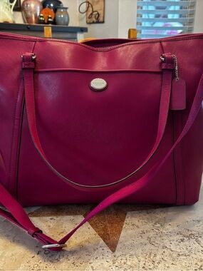 Coach Peyton XL Tote F77606 Fuchsia Pink Saffiano Leather Zip Shoulder Bag